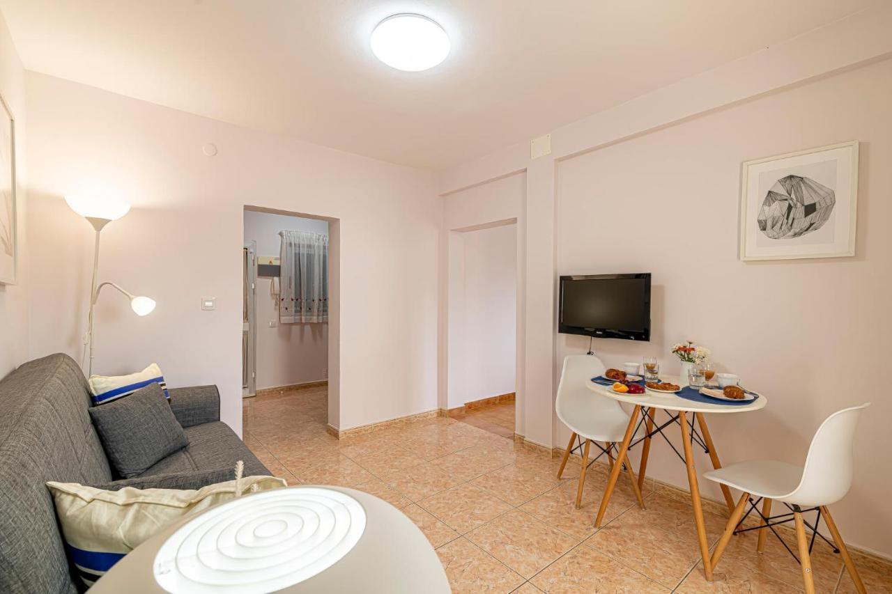 Apartamentos En El Centro De Los Cristianos Arona  Extérieur photo