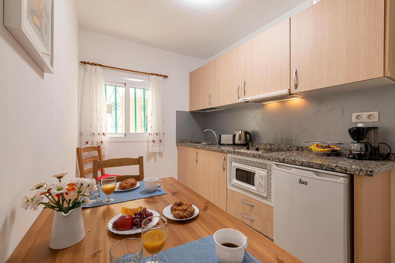 Apartamentos En El Centro De Los Cristianos Arona  Extérieur photo