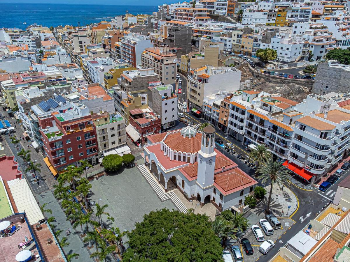 Apartamentos En El Centro De Los Cristianos Arona  Extérieur photo
