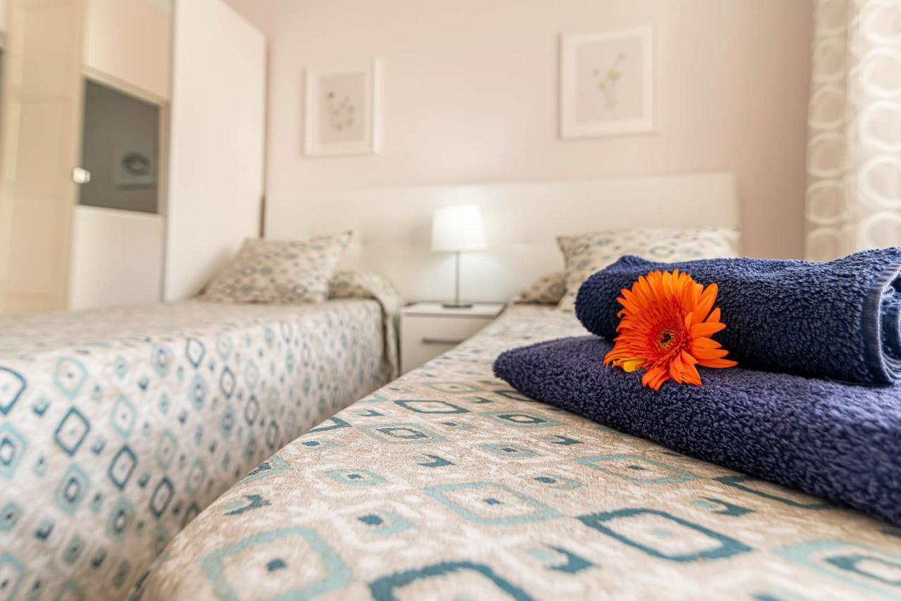 Apartamentos En El Centro De Los Cristianos Arona  Extérieur photo